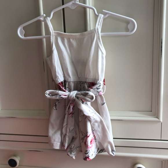 Bailey Blossoms romper - Picture 1 of 7